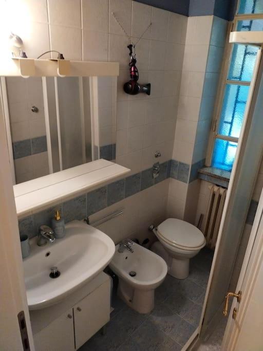 Apartment Nye Milan-fiera Life-de Montel Terme-san Siro-ippodromo-allianz Cloud-cozy Flat With Big Terrace Barbecue