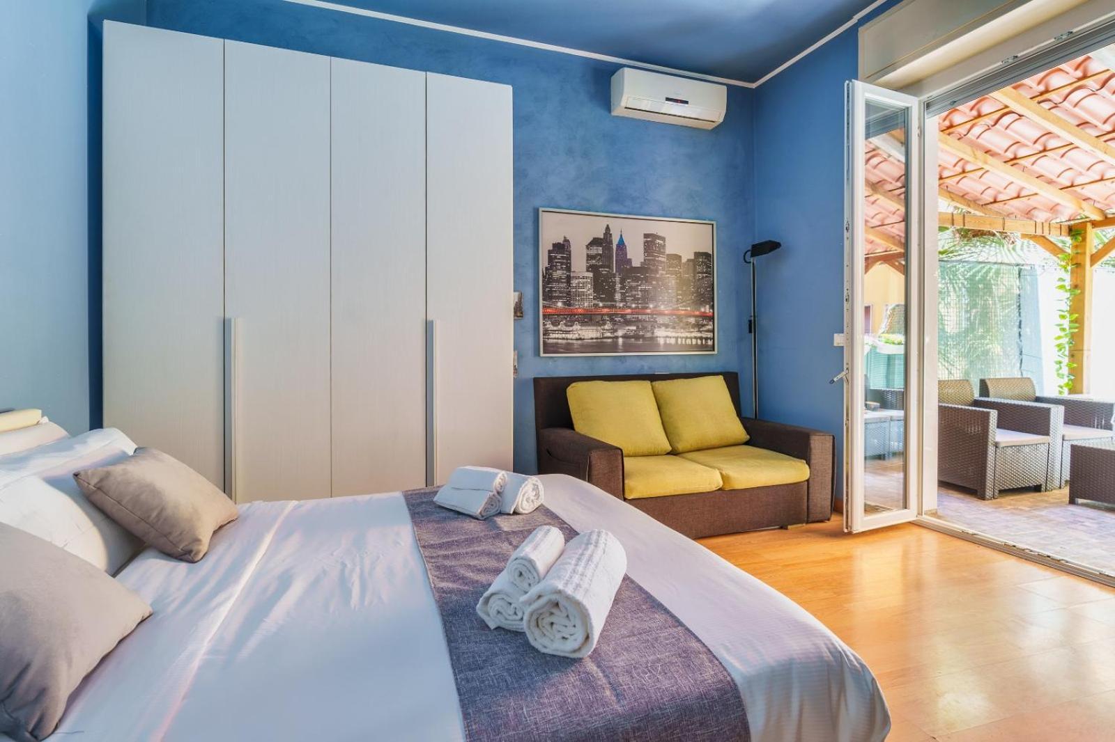 Apartment Nye Milan-fiera Life-de Montel Terme-san Siro-ippodromo-allianz Cloud-cozy Flat With Big Terrace Barbecue Mailand